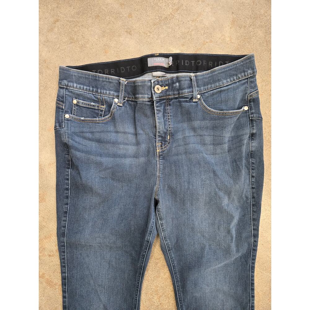 Torrid Dark Wash Premium Stretch Bombshell Skinny Jeans 20XS - Picture 3 of 8